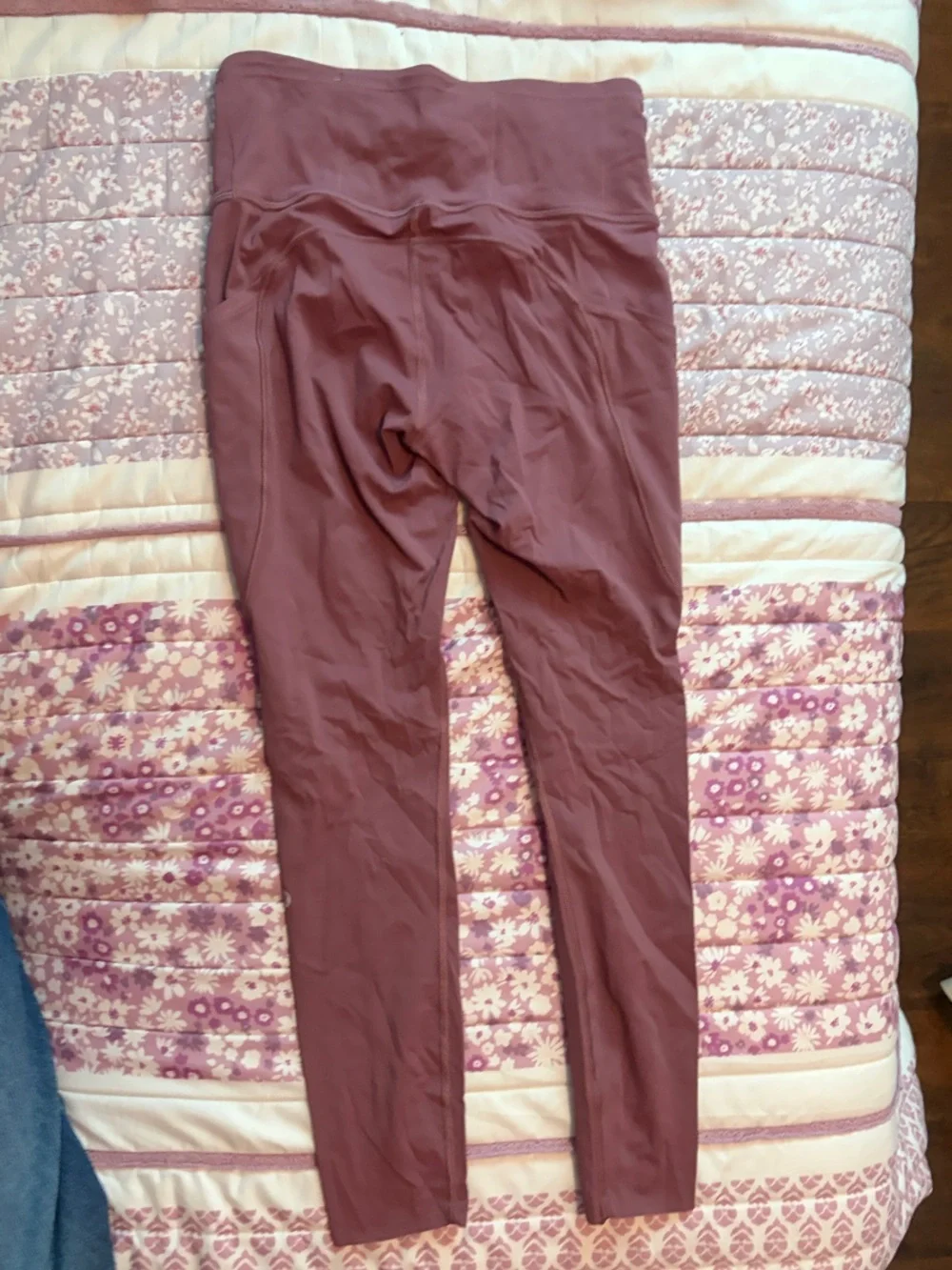 Women’s Lululemon High-Waist Pocket Leggings in Mauve